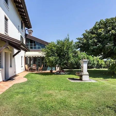 فيلة Villa Aquileia Aquiléia